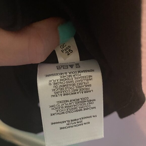 NWT Express Size Medium Midi "Slip On" Black Dress V-NECK - Picture 7 of 9